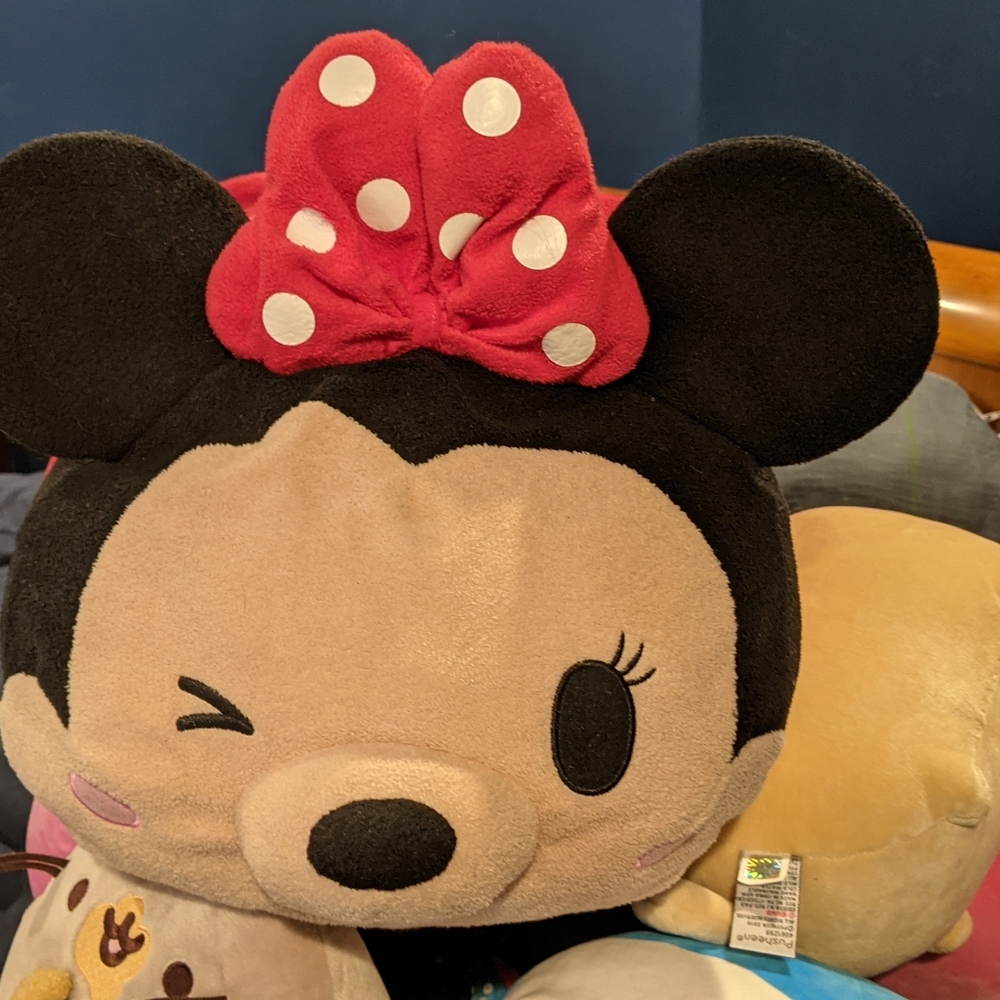 Large Minnie Mouse Tsum Tsum